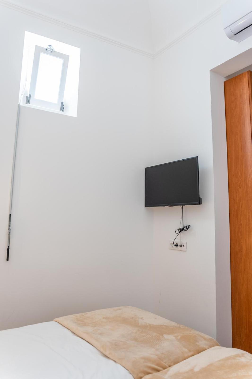 Guest House - Palacio Diana Evora Luaran gambar